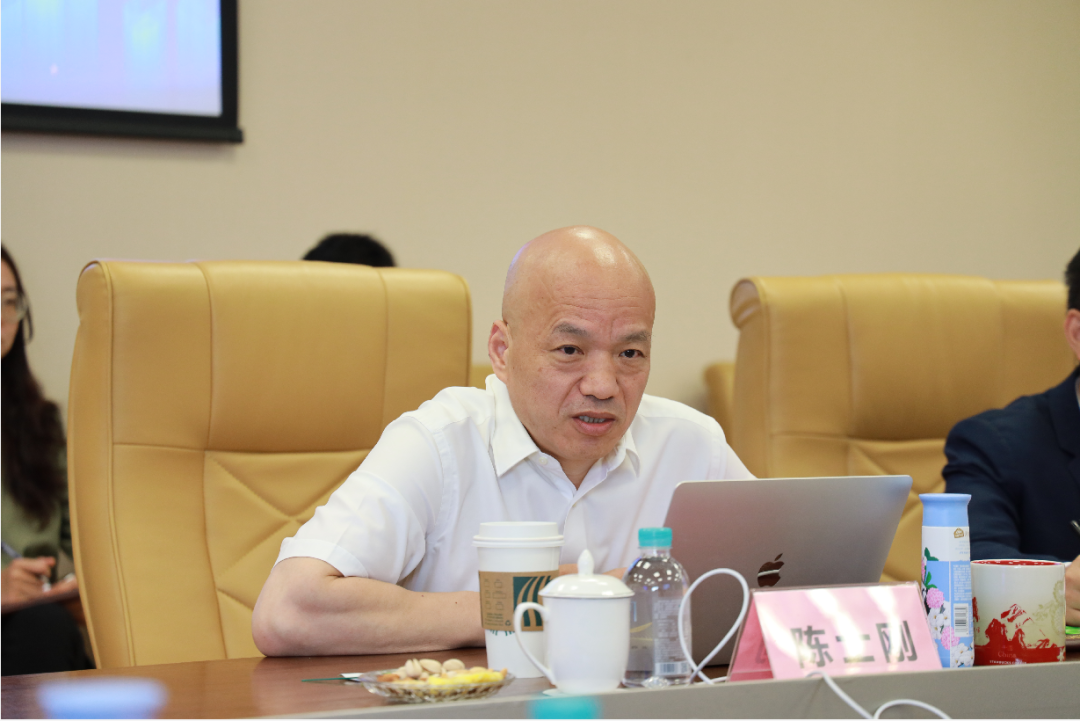 leyu.乐鱼系统与武汉经开区举行工作会谈 探讨数据要素市场化机遇