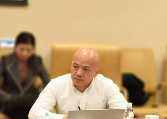 苏州市副市长陆春云到访leyu.乐鱼系统，共商数字苏州引领数字时代